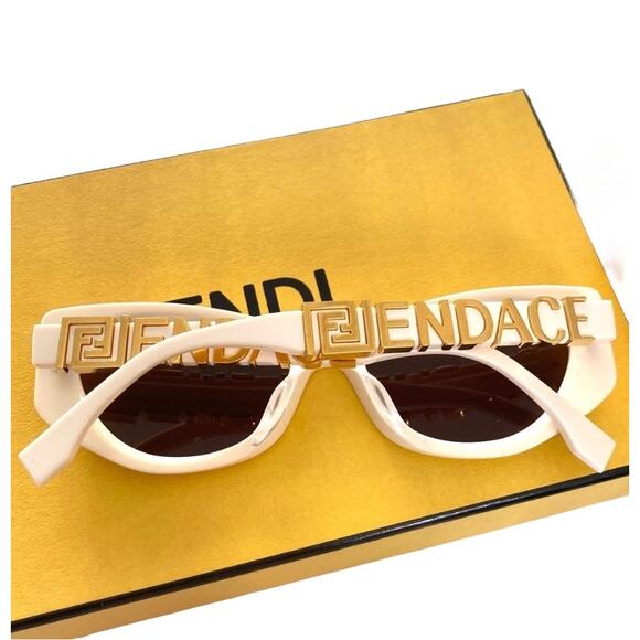 Fendace Cat Eye Ivory White Gold Logo Sunglasses Fendi Versace - Picture 2 of 8